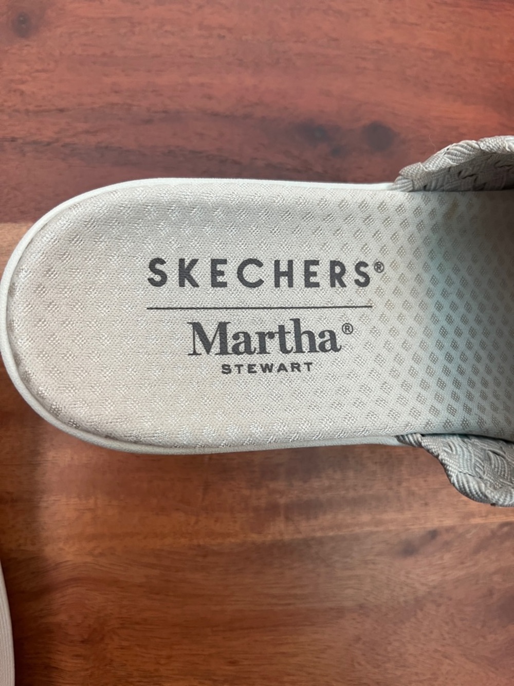 Martha Stewart for Skechers Beige Woven Slides Wedges Sandals Sz 10 - Picture 11 of 11